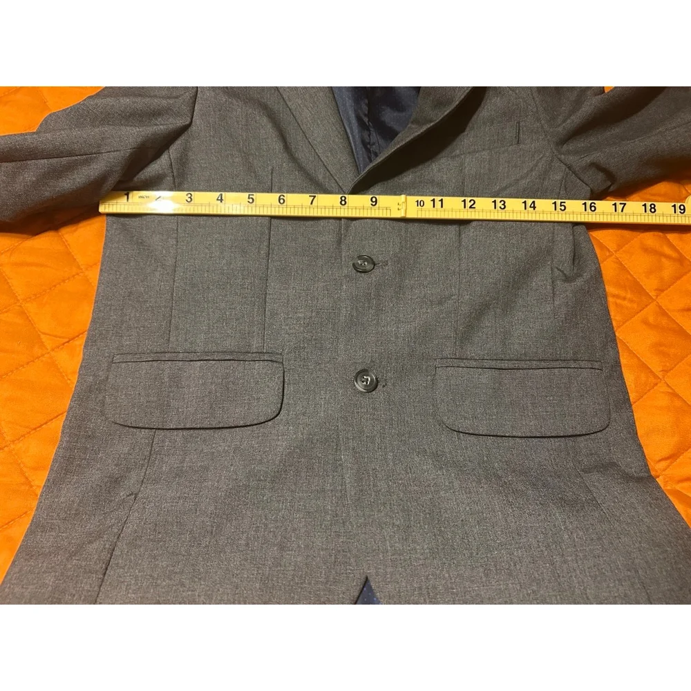 Cat & Jack Boy’s Gray Suit Jacket Blazer Size 8 Button Front